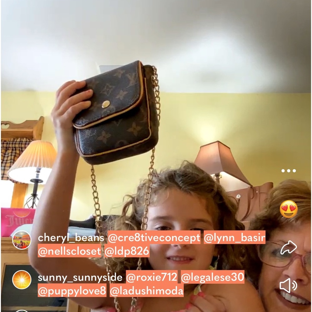 I AM LIVE - Picture 3 of 6